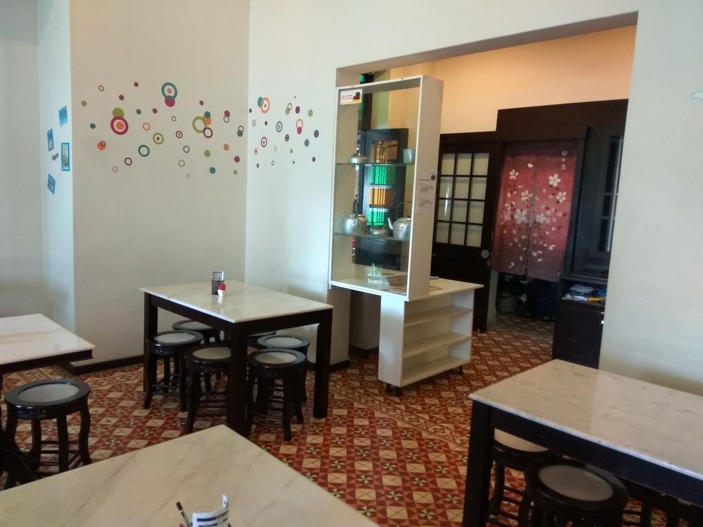 G Inn George Town Extérieur photo
