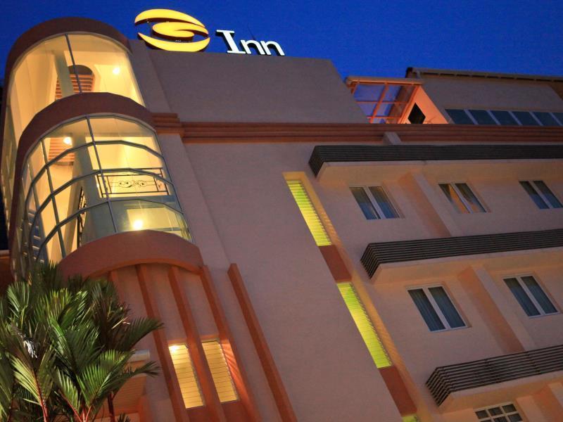 G Inn George Town Extérieur photo